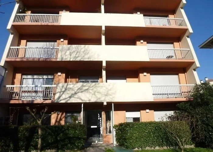 Appartement Arcachon: T2 Avec Acces Direct A La Plage, Terrasse Et Parking Prive - Fr-1-474-59 *